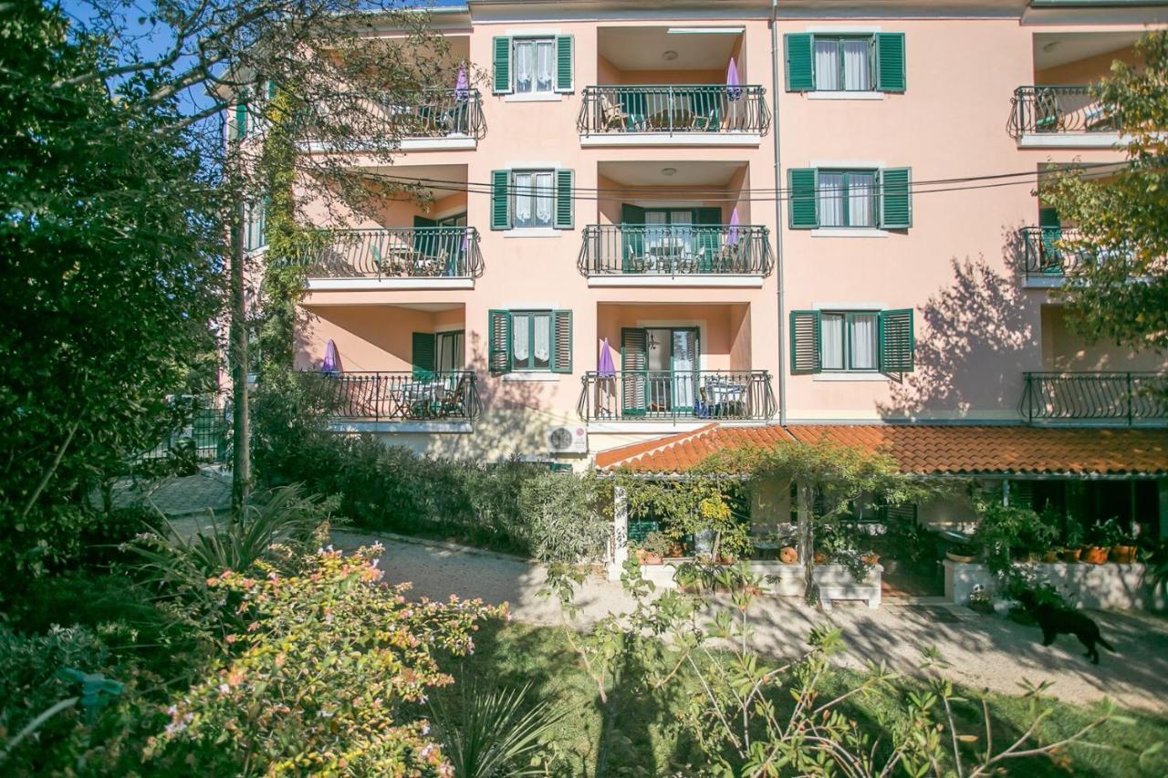 Villa Mareonda - Apartments Sussurro Rovinj Exteriér fotografie